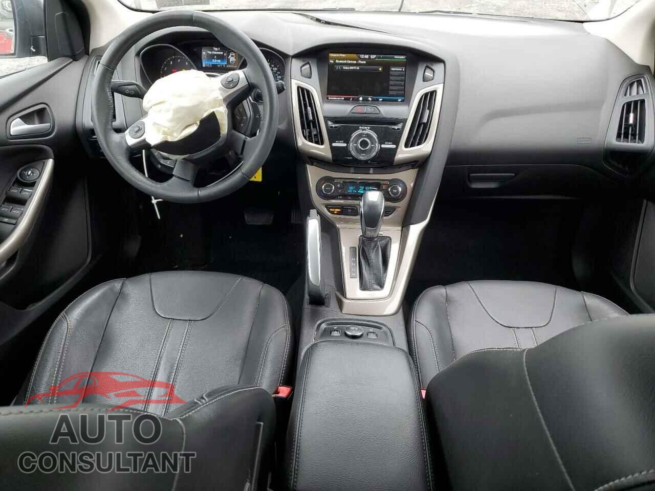 FORD FOCUS 2012 - 1FAHP3M26CL360085