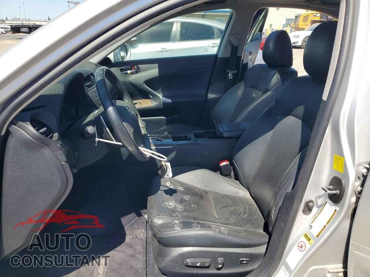 LEXUS IS 2010 - JTHCF5C27A5042710