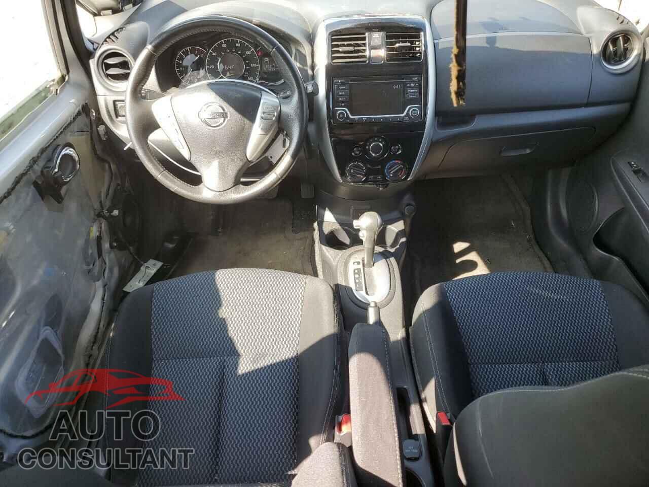 NISSAN VERSA 2017 - 3N1CE2CP3HL364806