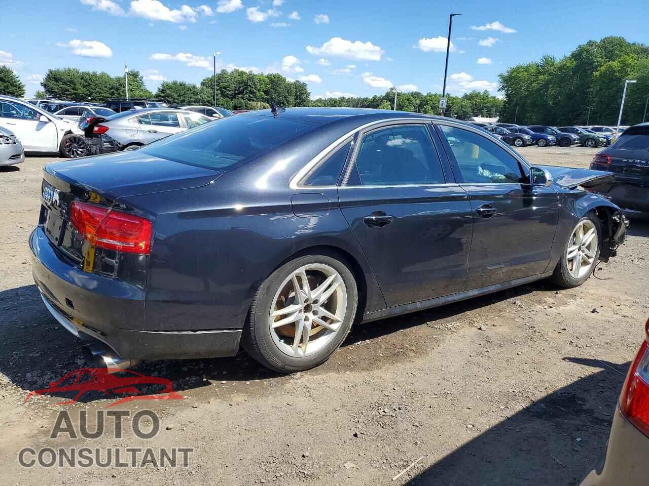 AUDI S8 2013 - WAUD2AFD5DN011383
