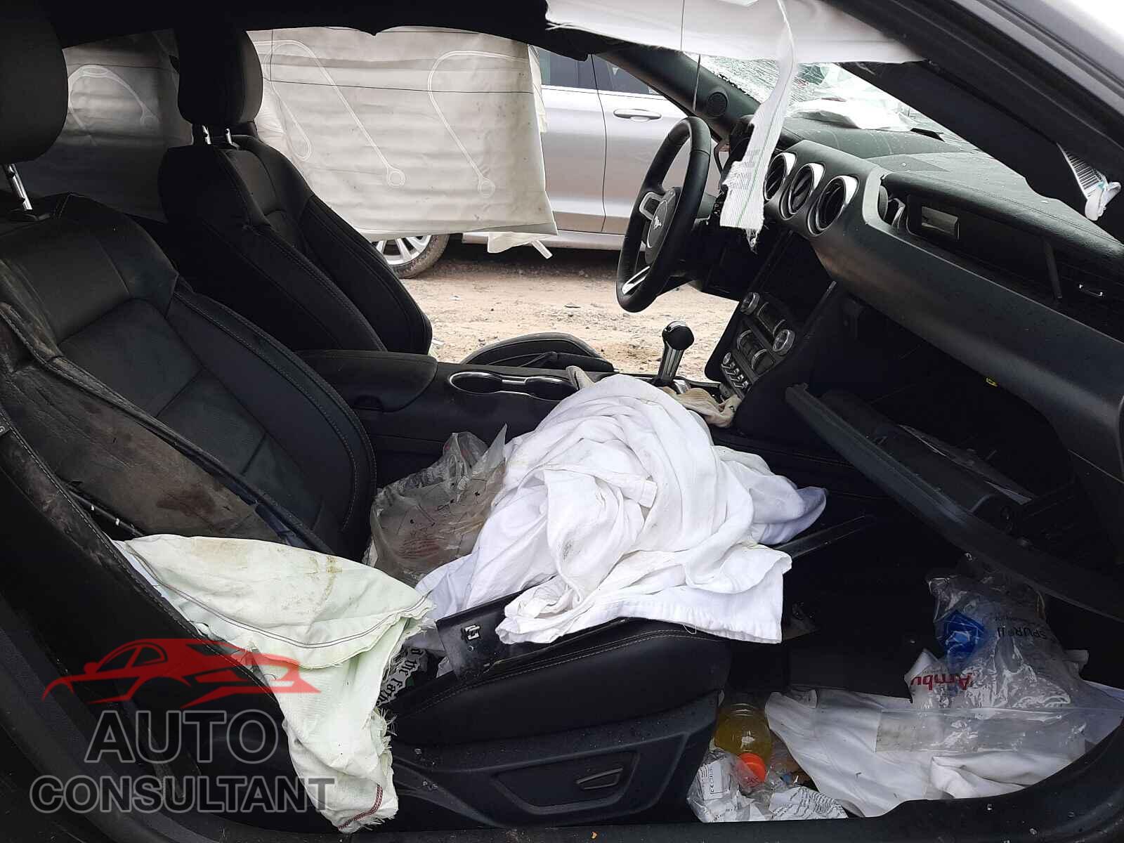 FORD MUSTANG 2021 - 1FA6P8TH7M5117935