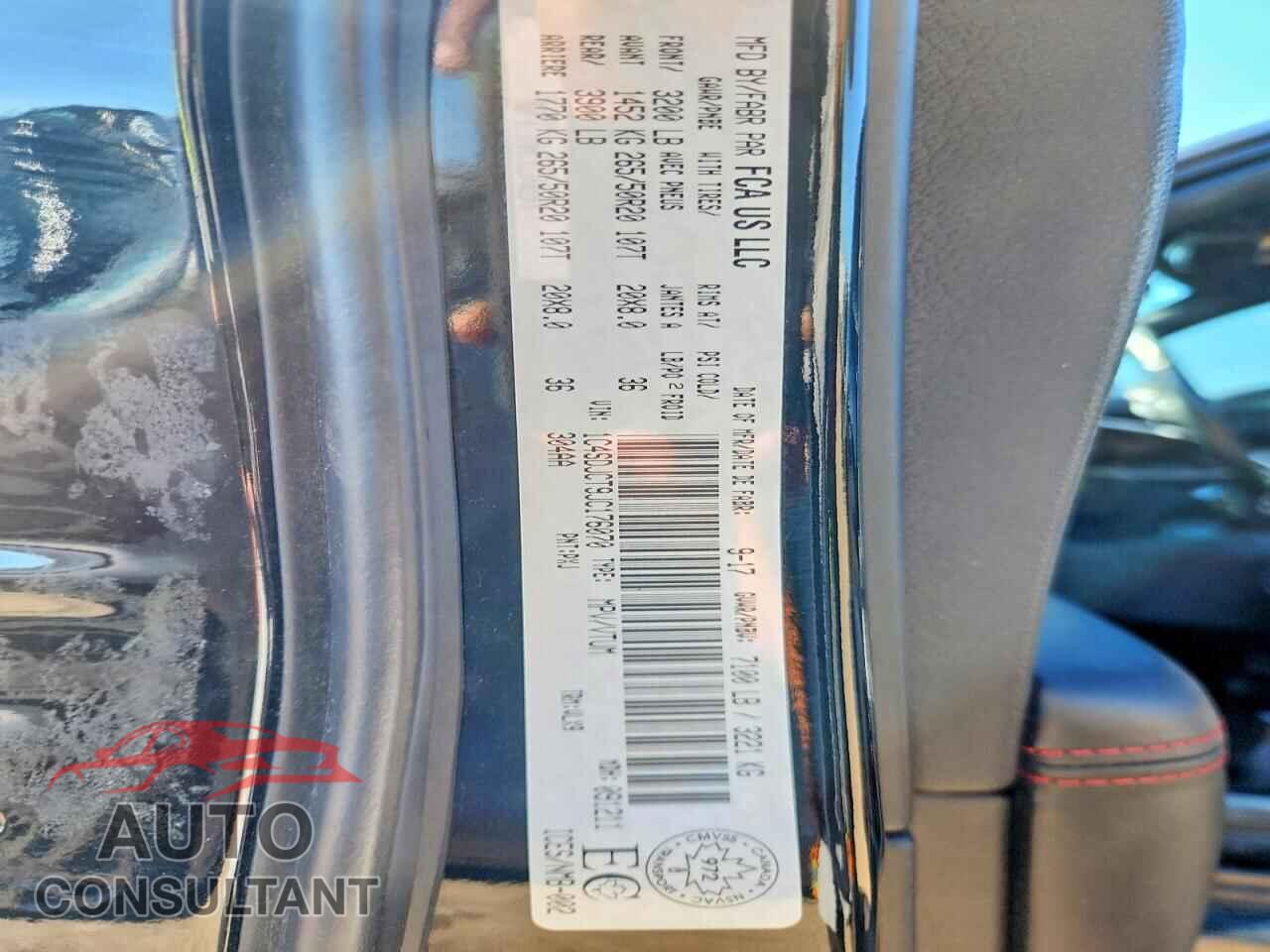 DODGE DURANGO 2018 - 1C4SDJCT9JC176070