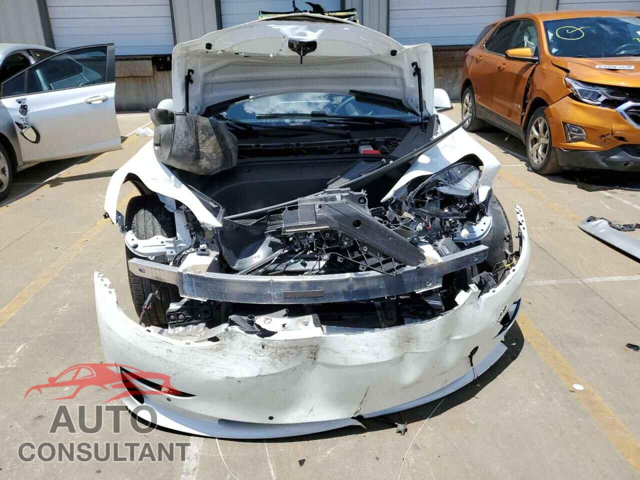 TESLA MODEL 3 2021 - 5YJ3E1EA4MF929654