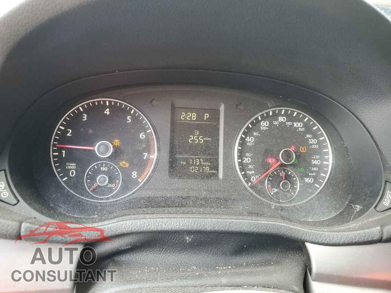 VOLKSWAGEN PASSAT 2015 - 1VWAT7A38FC117195