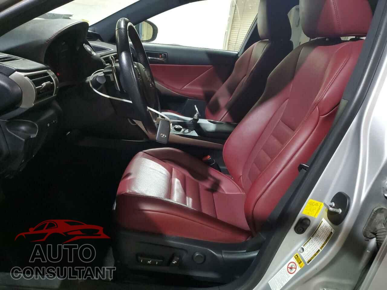 LEXUS IS 2015 - JTHCE1D25F5006984