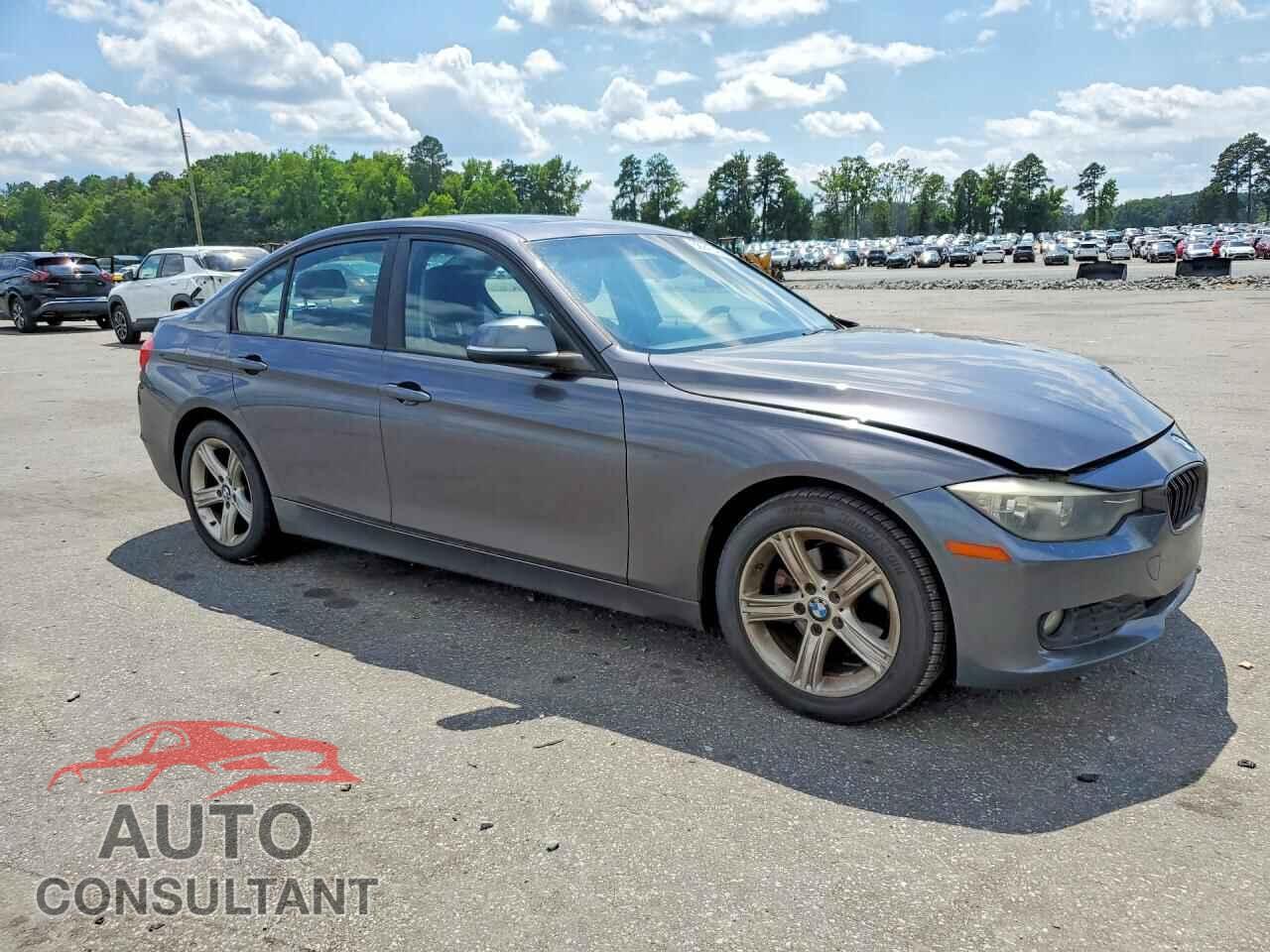 BMW 3 SERIES 2013 - WBA3B1C55DK128777