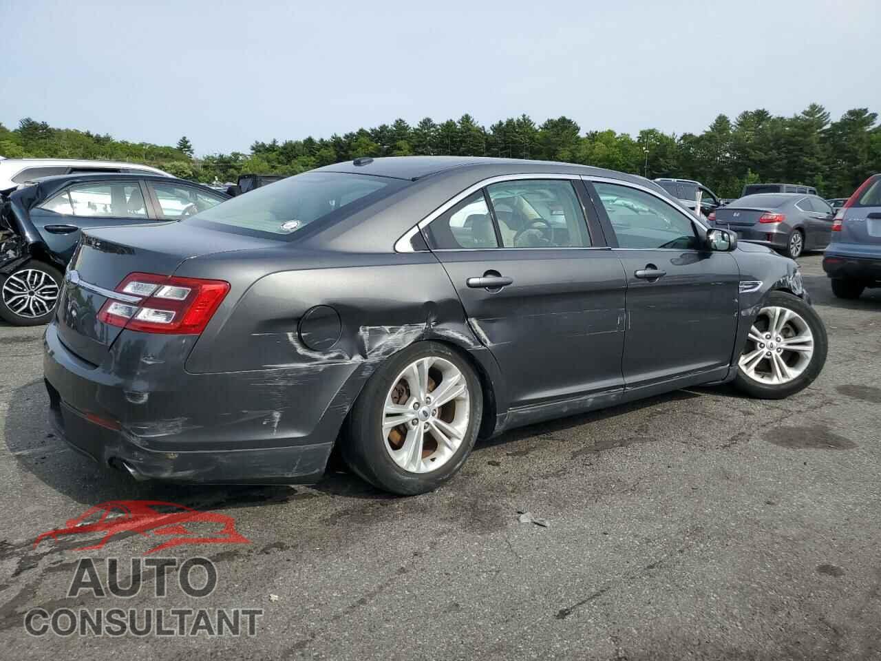 FORD TAURUS 2018 - 1FAHP2D87JG106311