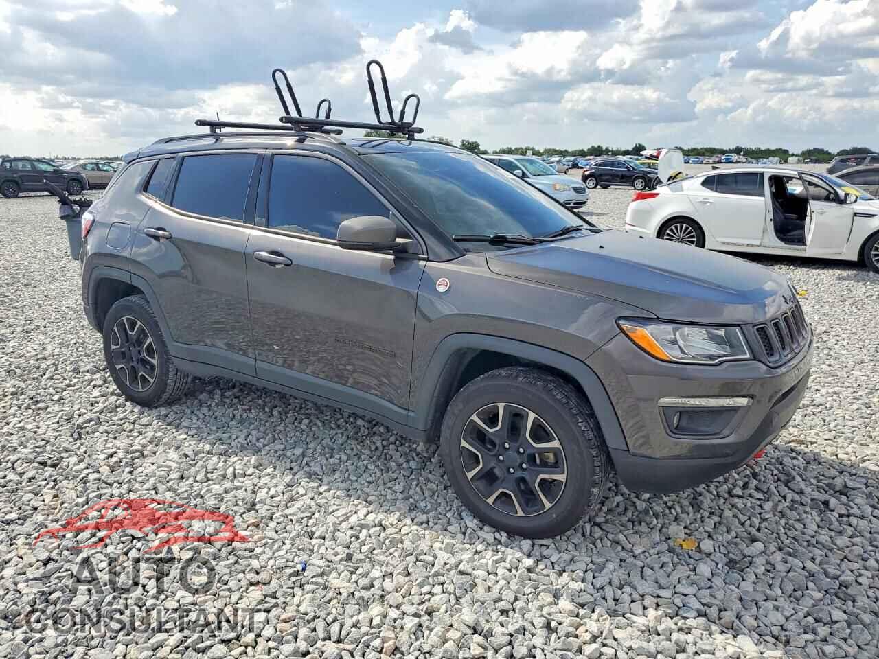 JEEP COMPASS 2019 - 3C4NJDDB5KT759898