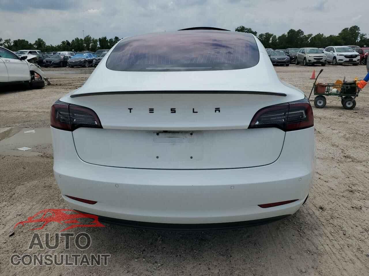 TESLA MODEL 3 2018 - 5YJ3E1EA3JF014838