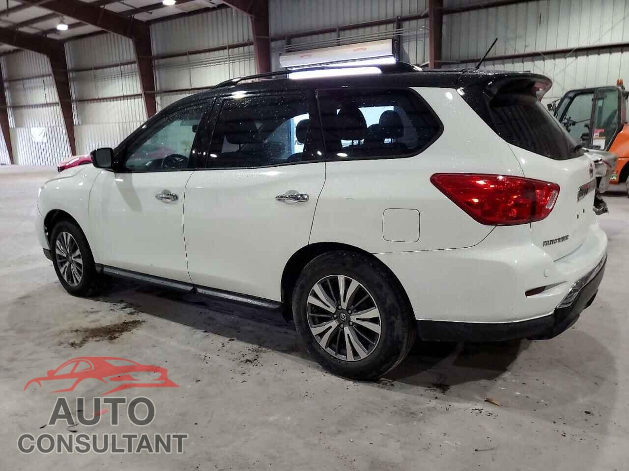 NISSAN PATHFINDER 2017 - 5N1DR2MN6HC614520