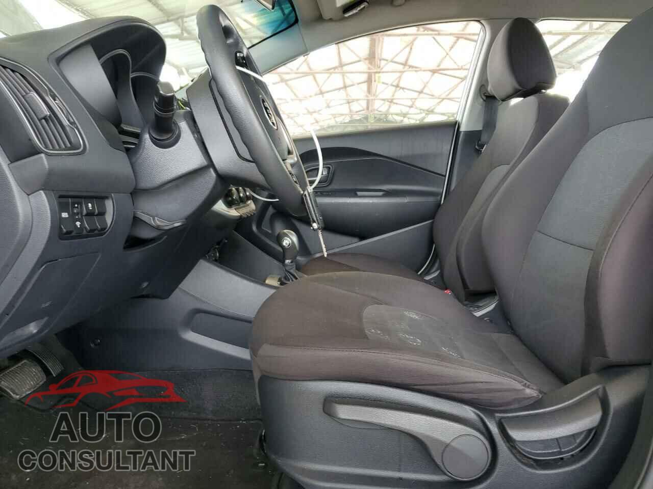 KIA RIO 2016 - KNADM4A31G6642527