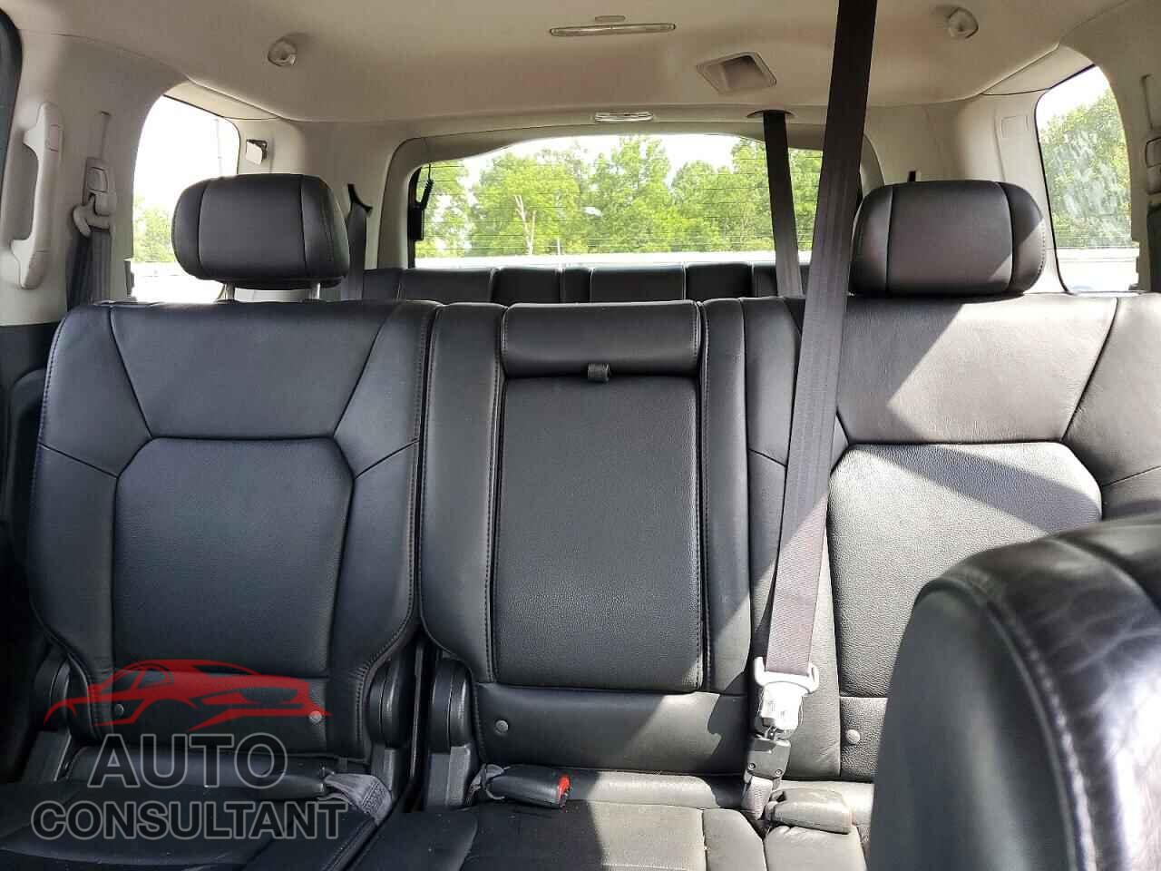 HONDA PILOT 2010 - 5FNYF4H58AB026423