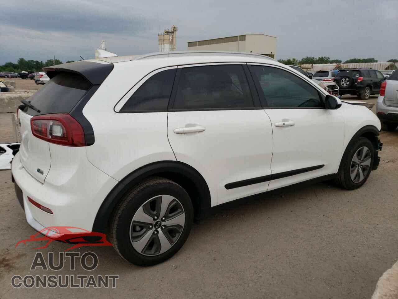 KIA NIRO 2017 - KNDCB3LC9H5088043