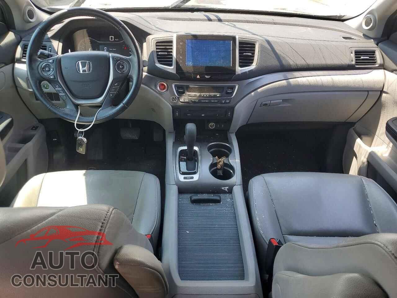 HONDA PILOT 2016 - 5FNYF6H82GB090875