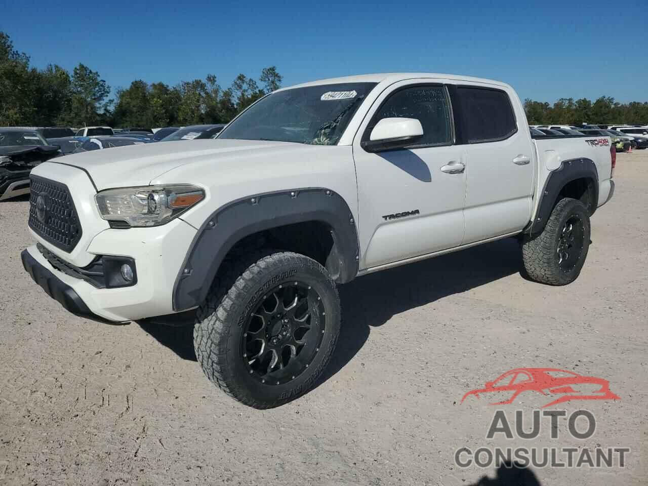 TOYOTA TACOMA 2018 - 3TMCZ5ANXJM132868