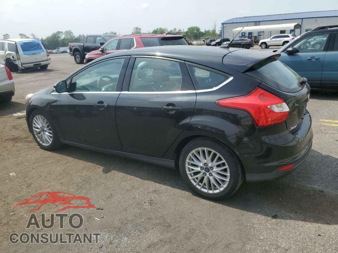 FORD FOCUS 2012 - 1FAHP3M23CL307165