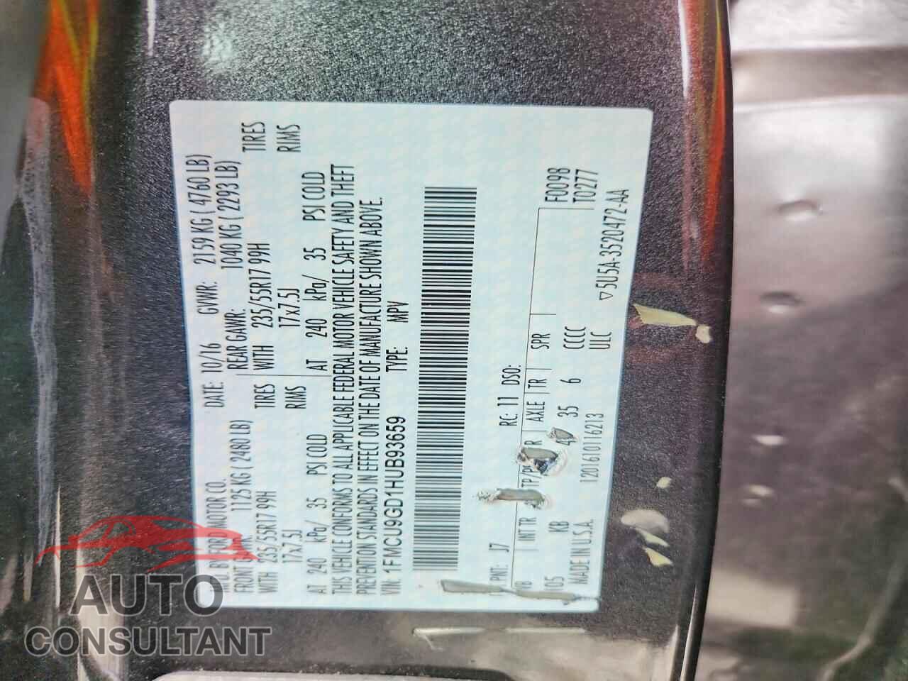 FORD ESCAPE 2017 - 1FMCU9GD1HUB93659