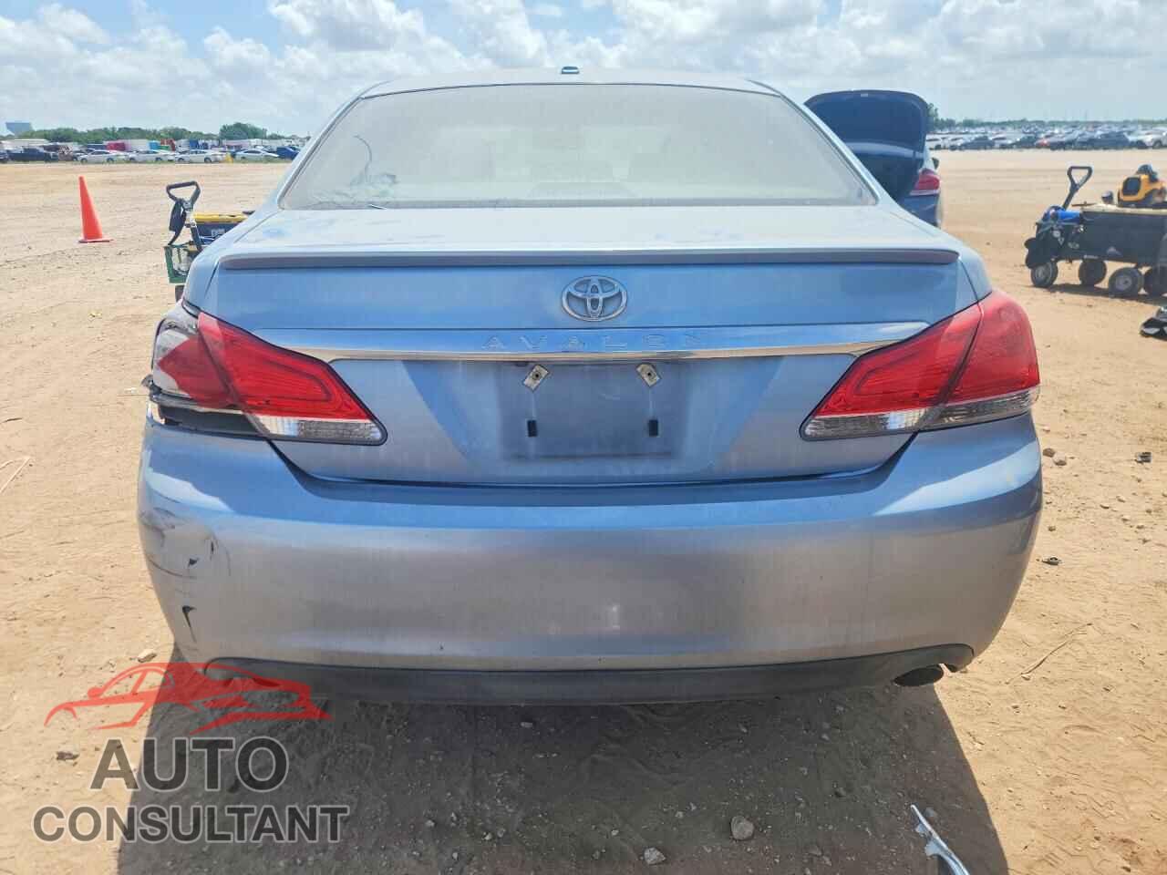 TOYOTA AVALON 2012 - 4T1BK3DB1CU457747