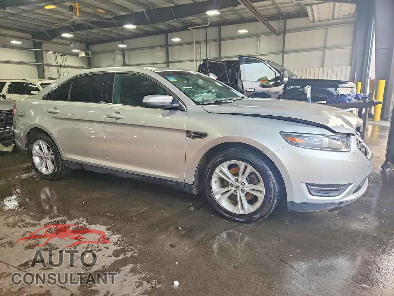 FORD TAURUS 2015 - 1FAHP2E85FG193891