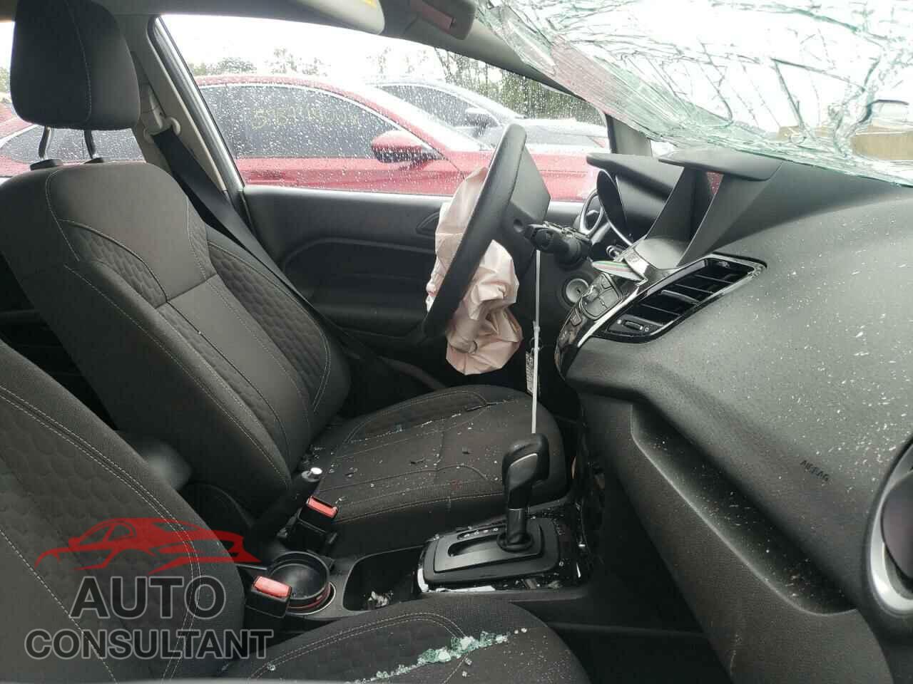 FORD FIESTA 2019 - 3FADP4EJ1KM136942