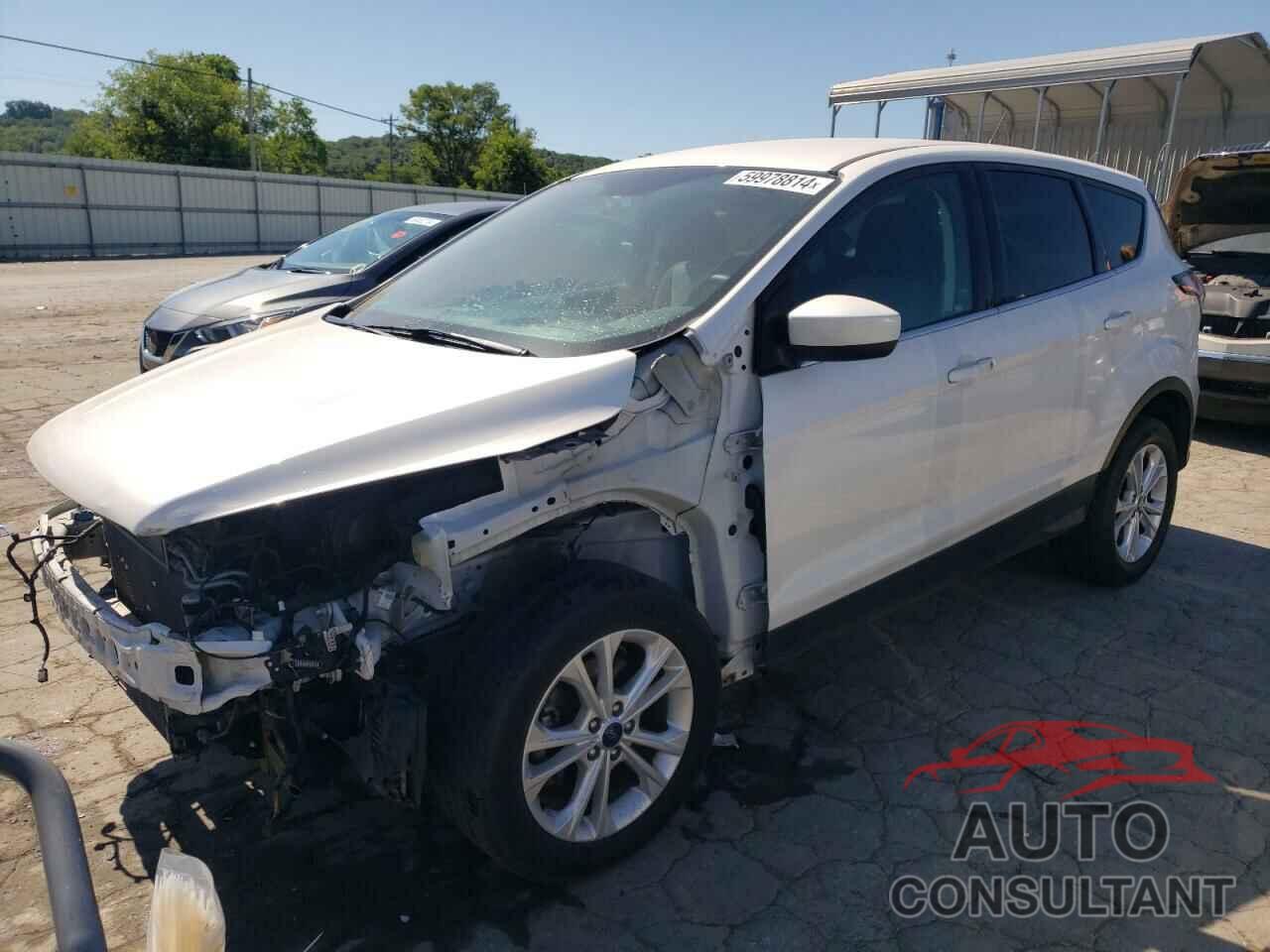 FORD ESCAPE 2017 - 1FMCU0GD4HUE71109