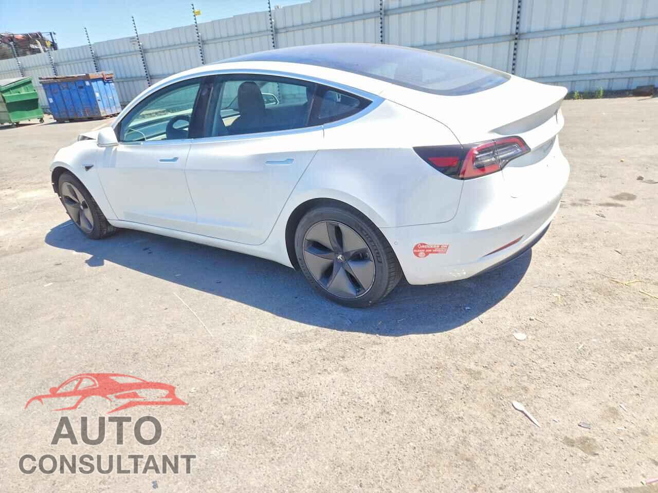 TESLA MODEL 3 2018 - 5YJ3E1EA0JF044573