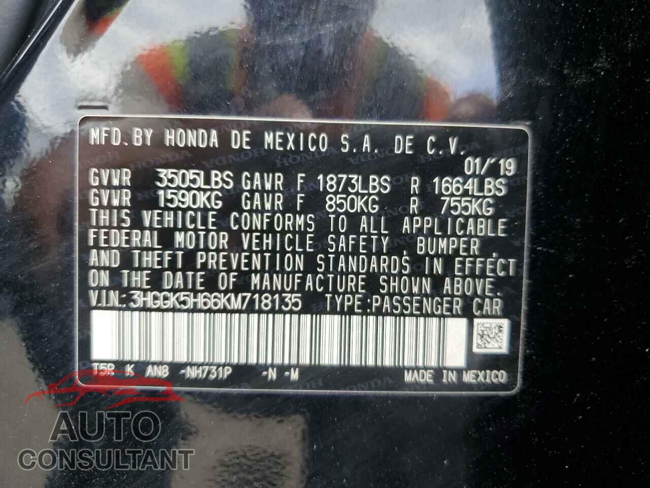 HONDA FIT 2019 - 3HGGK5H66KM718135