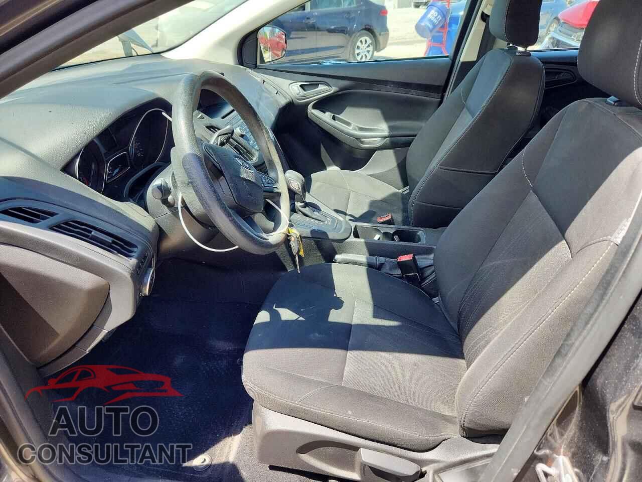 FORD FOCUS 2017 - 1FADP3E26HL203483