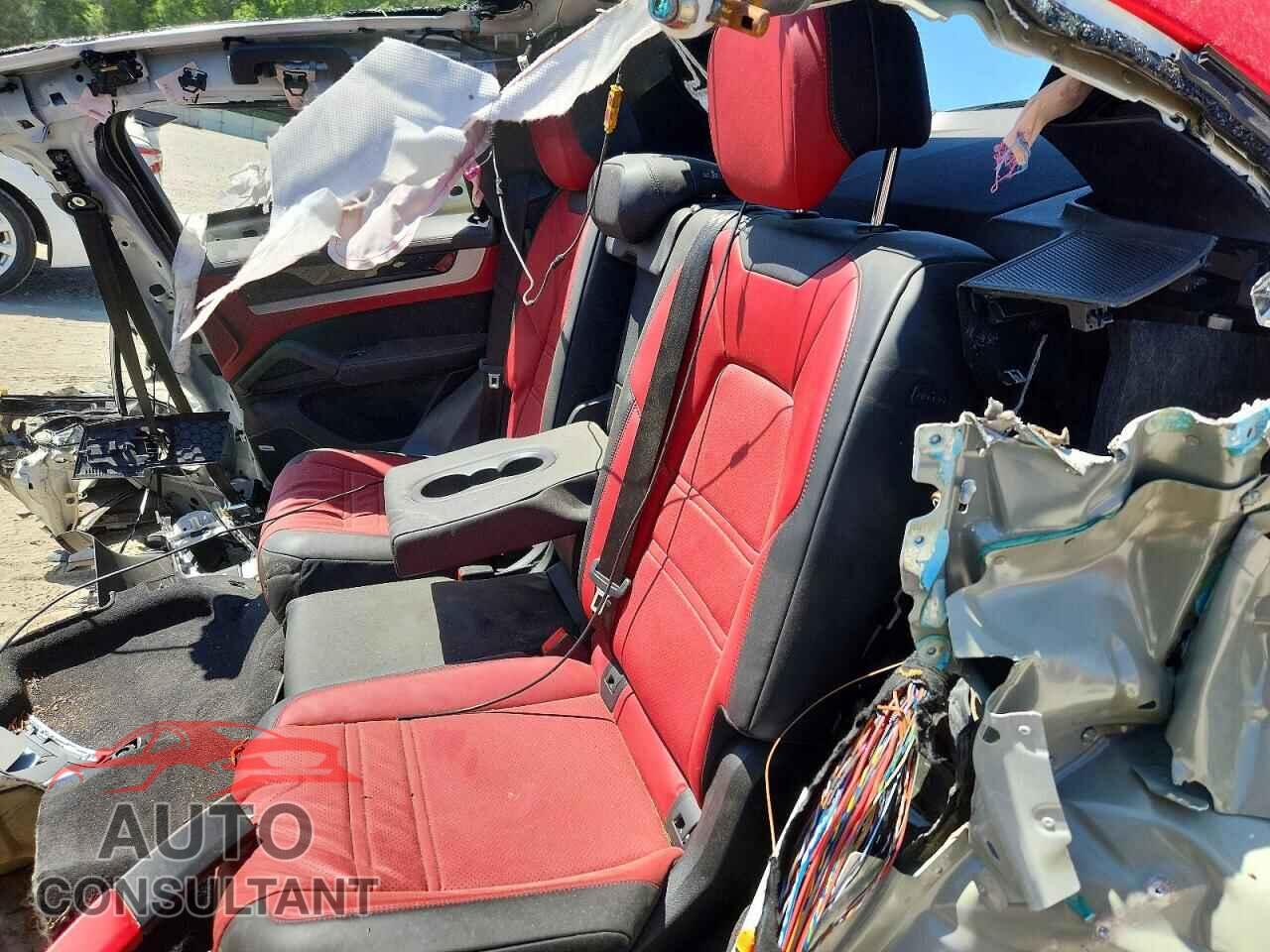 PORSCHE CAYENNE 2024 - WP1BA2AY2RDA50747