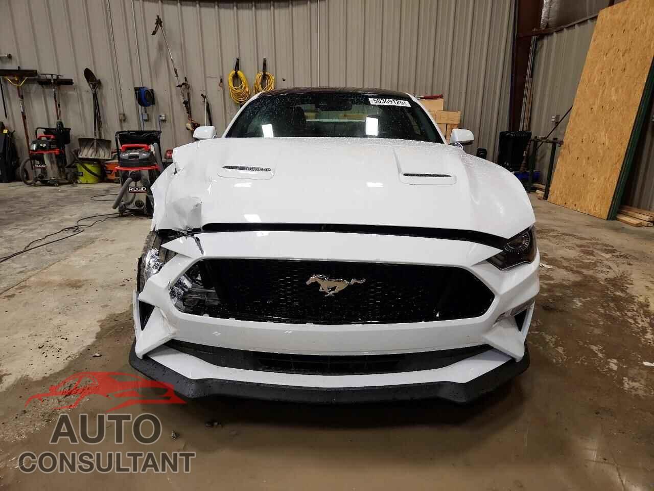 FORD MUSTANG 2018 - 1FA6P8CF7J5113491
