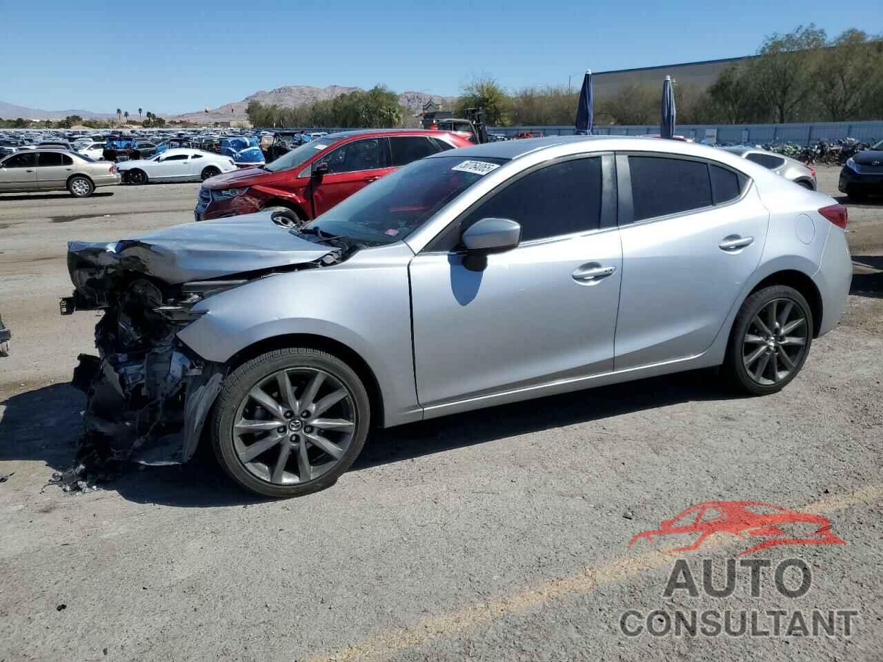 MAZDA 3 2018 - 3MZBN1W37JM175794