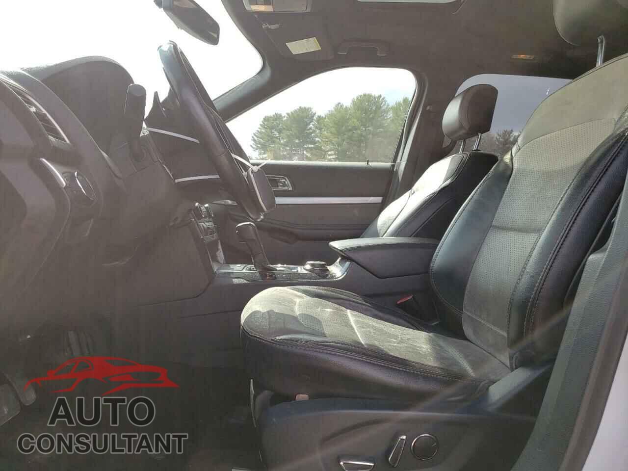 FORD EXPLORER 2017 - 1FM5K8D80HGD47597