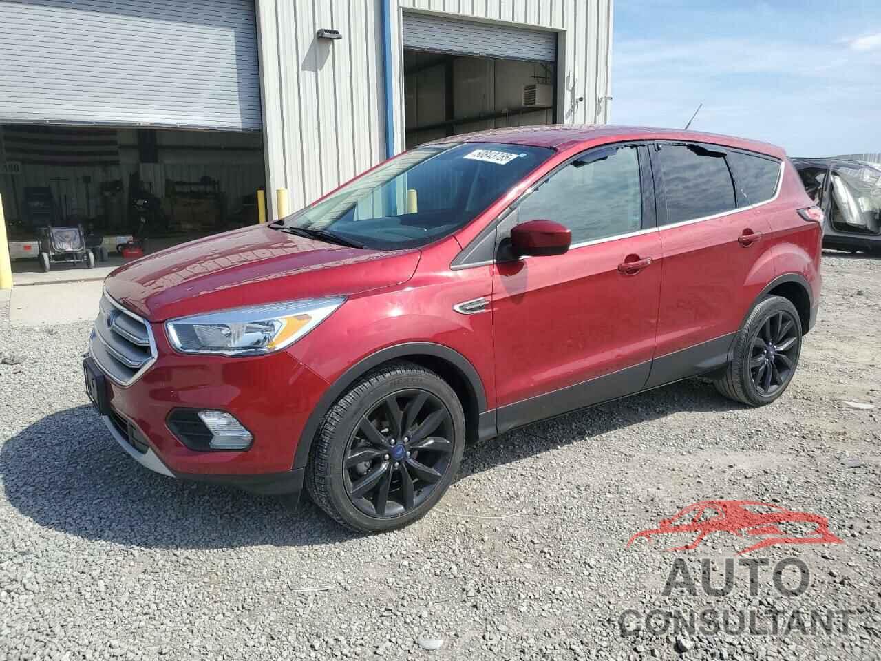 FORD ESCAPE 2017 - 1FMCU0GD8HUD17664