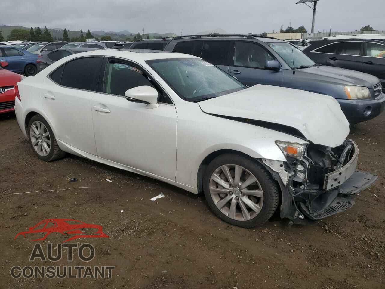LEXUS IS 2016 - JTHBA1D22G5024142