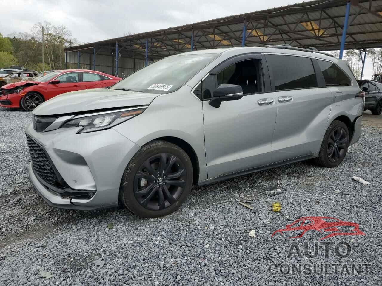 TOYOTA SIENNA 2023 - 5TDCRKEC8PS150334