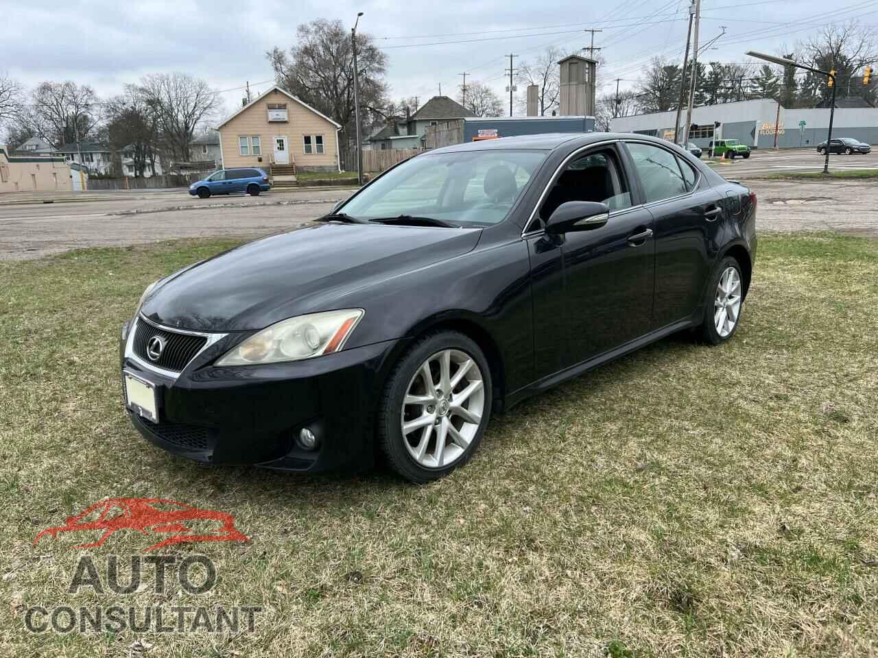 LEXUS IS 2011 - JTHCF5C29B5050549