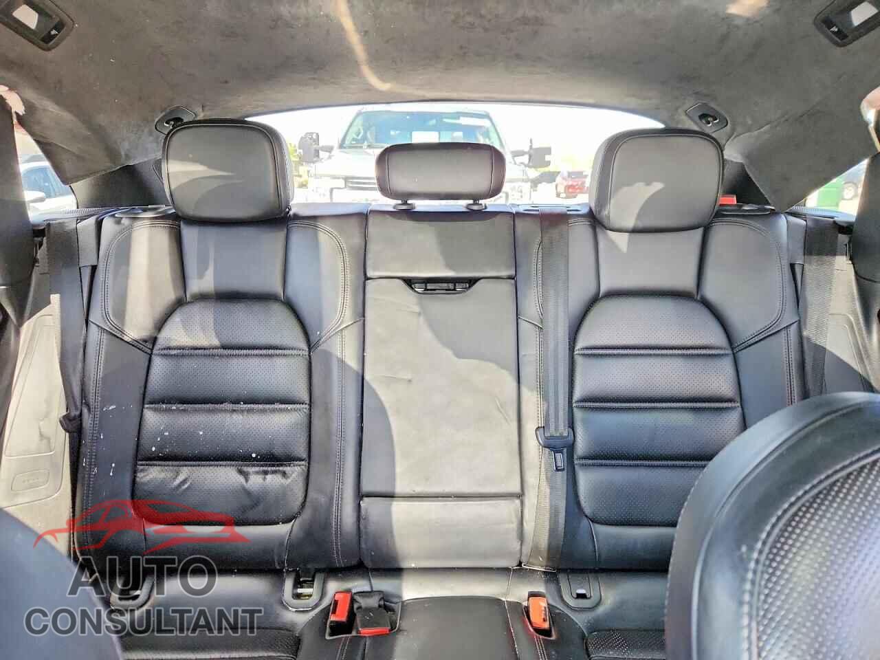 PORSCHE MACAN 2017 - WP1AF2A54HLB60822