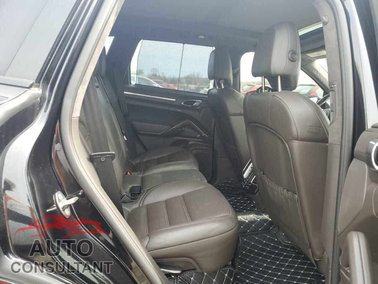 PORSCHE CAYENNE 2016 - WP1AD2A26GLA71067
