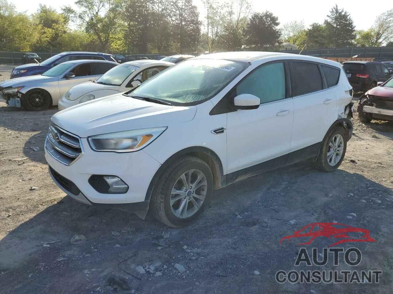 FORD ESCAPE 2017 - 1FMCU0GD6HUC99519