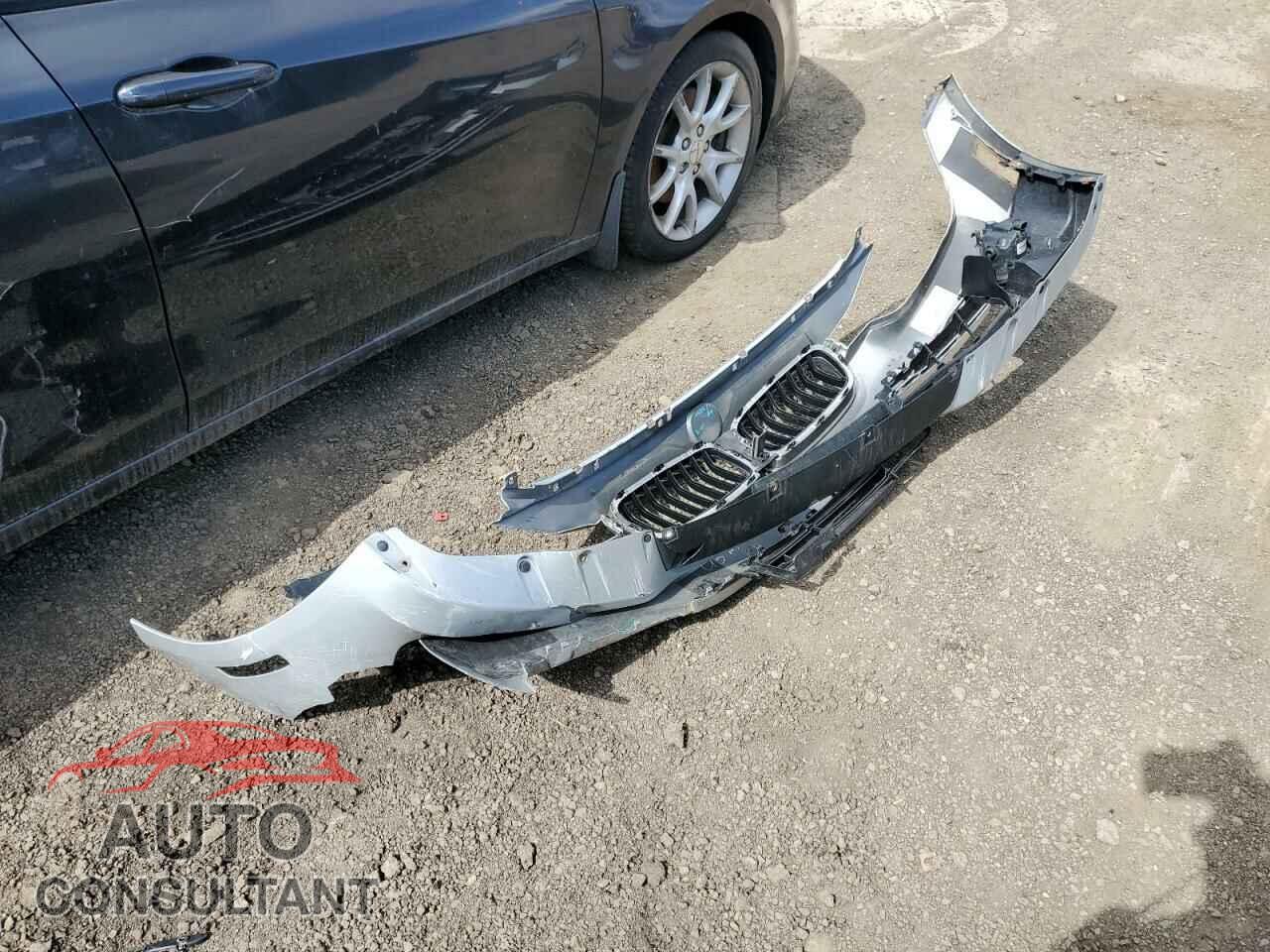 BMW 3 SERIES 2016 - WBA8E3G55GNU03358
