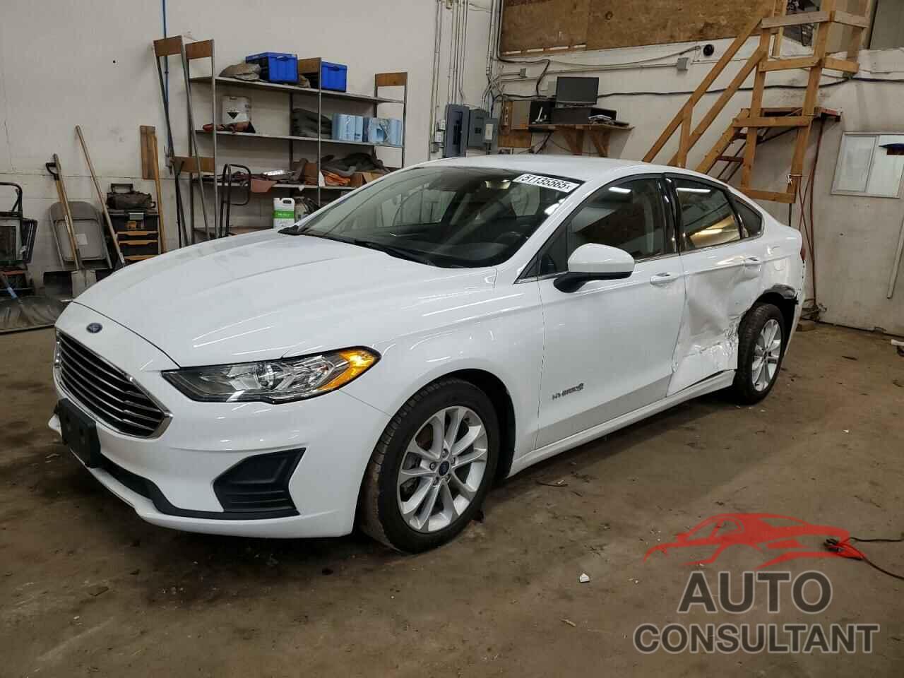 FORD FUSION 2019 - 3FA6P0LU2KR285104