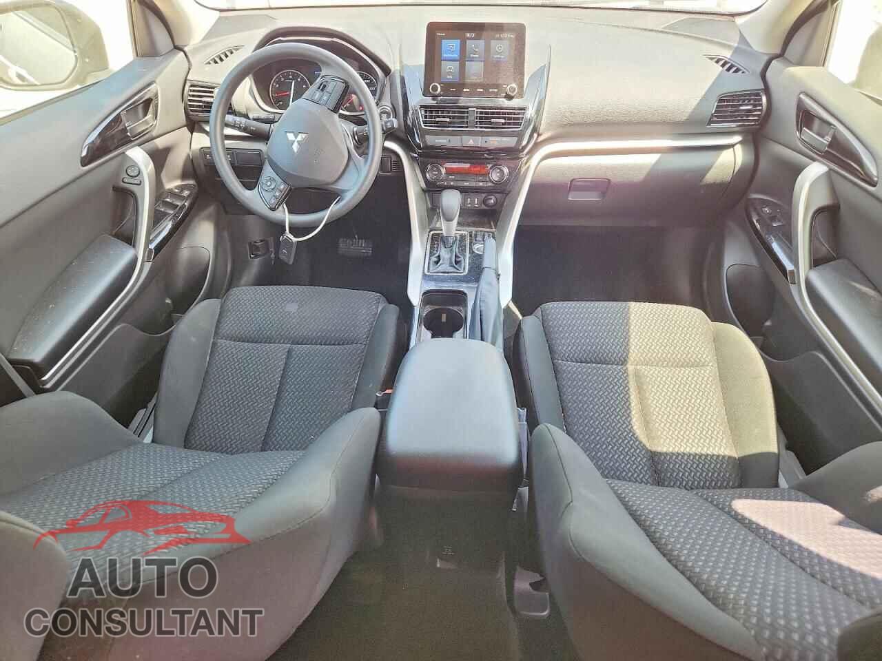 MITSUBISHI ECLIPSE 2025 - JA4ATVAA5SZ009642