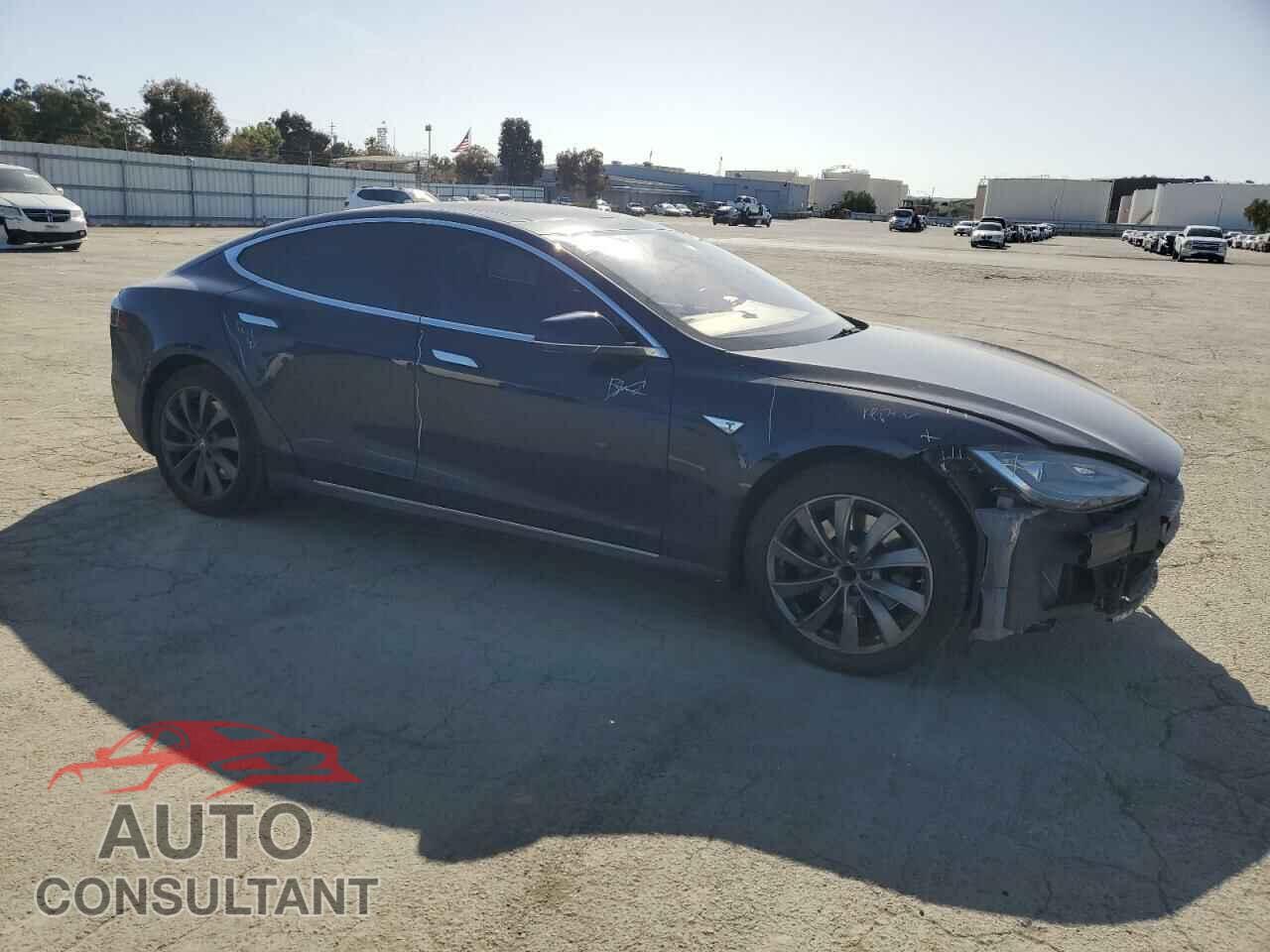 TESLA MODEL S 2013 - 5YJSA1CN8DFP05395