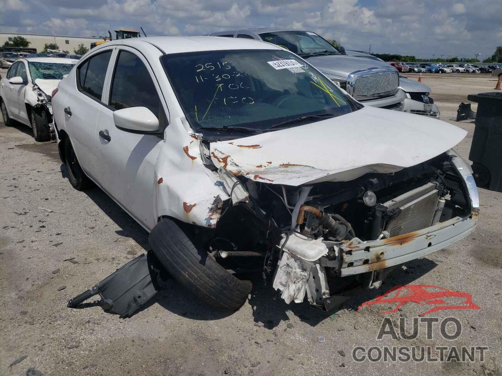 NISSAN VERSA 2017 - 3N1CN7AP0HL850943