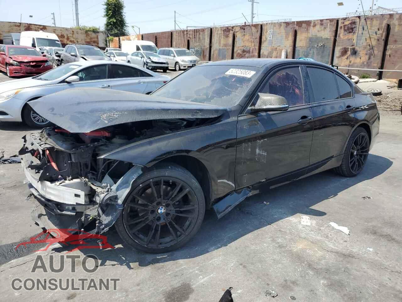 BMW 3 SERIES 2013 - WBA3C1C58DF437066