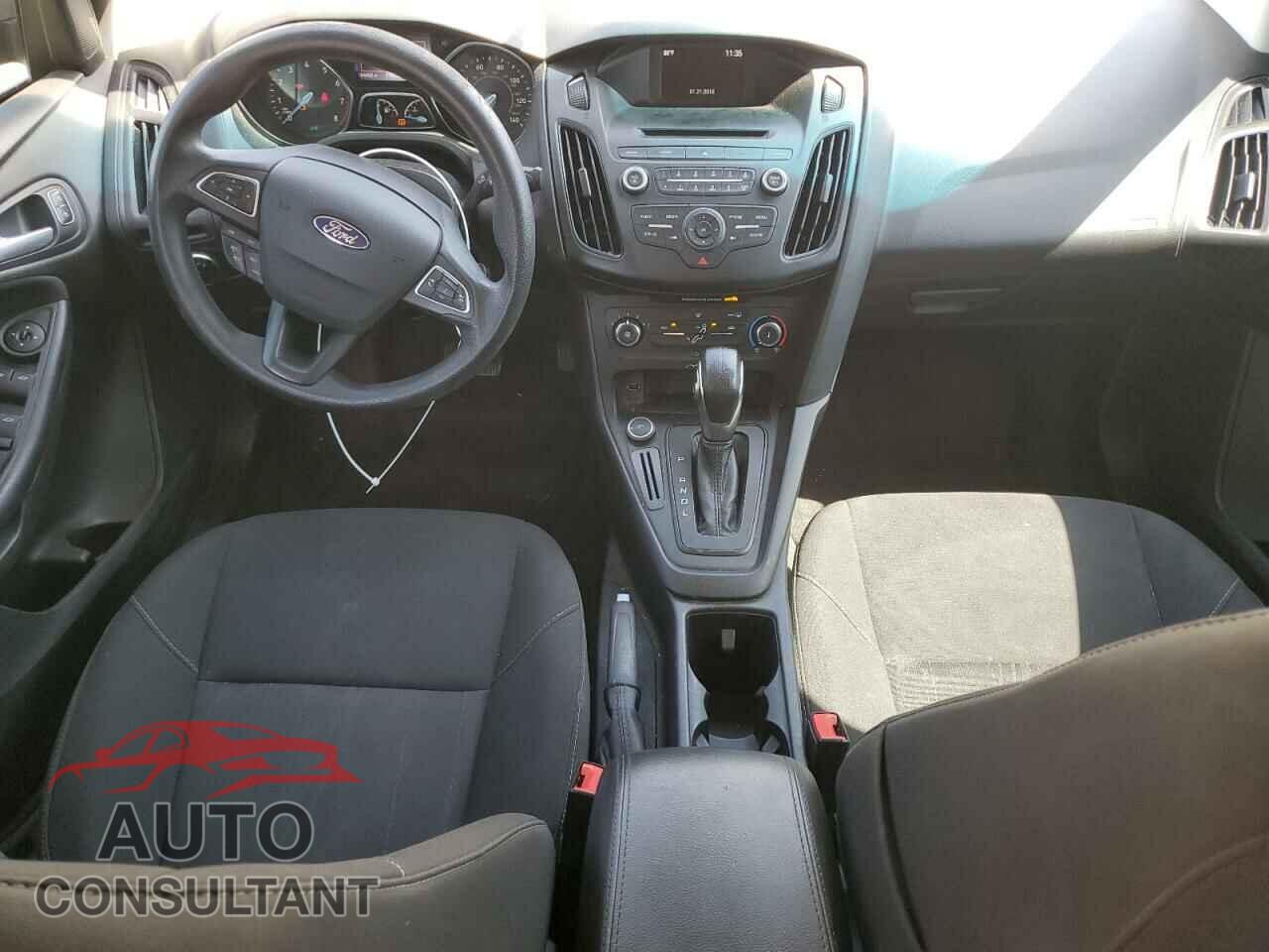 FORD FOCUS 2017 - 1FADP3F20HL313685