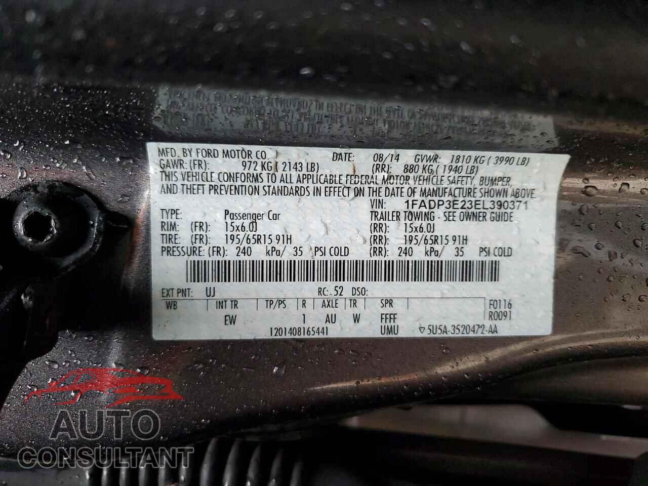 FORD FOCUS 2014 - 1FADP3E23EL390371