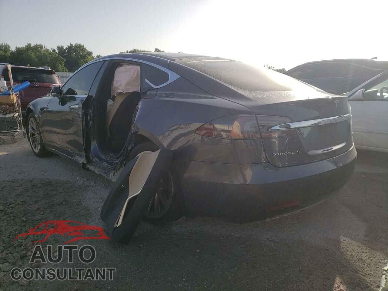 TESLA MODEL S 2017 - 5YJSA1E16HF186475