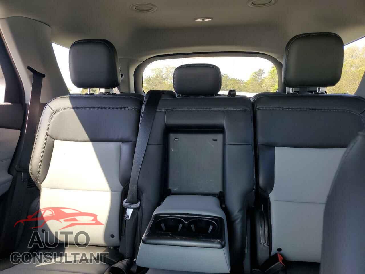 FORD EXPLORER 2022 - 1FMSK8DH9NGB82194