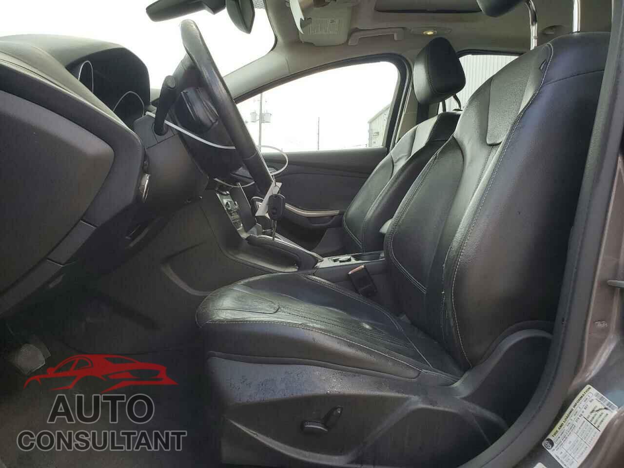FORD FOCUS 2012 - 1FAHP3M25CL176014